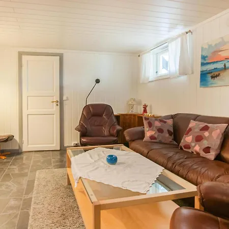 3 Bedroom Gorgeous In *